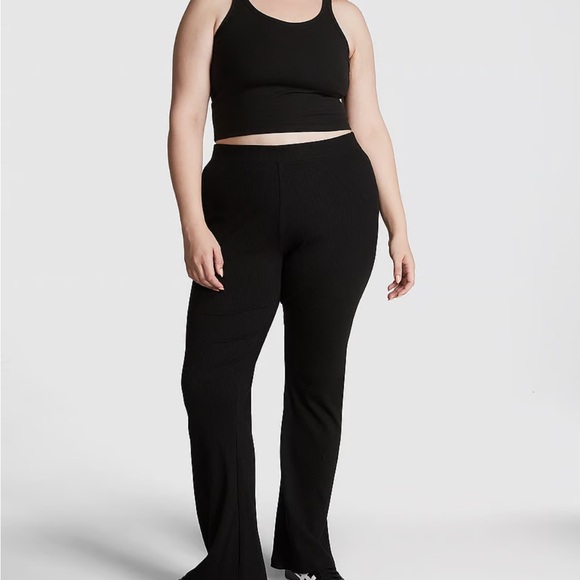 Lot of 2 / Victoria’s Secret ribbed flare leggings - Picture 2 of 8